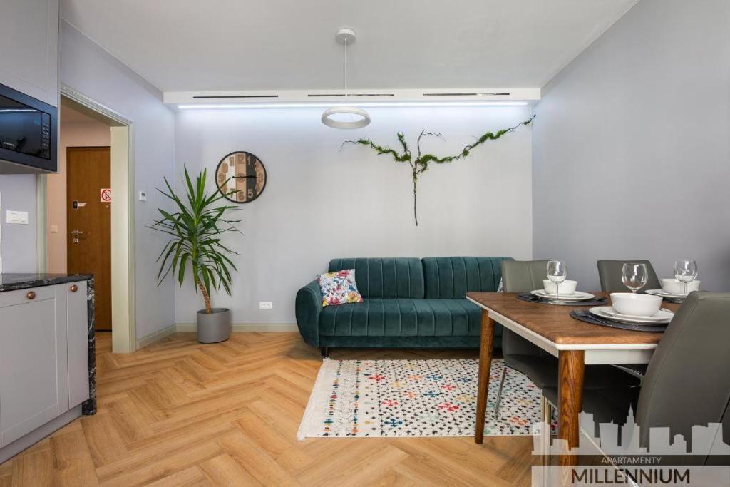 Millennium Port Gold Apartment Warsawa Bagian luar foto